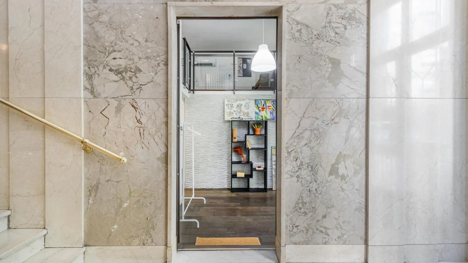 Milan Center Jacuzzi Deluxe Loft Apartment